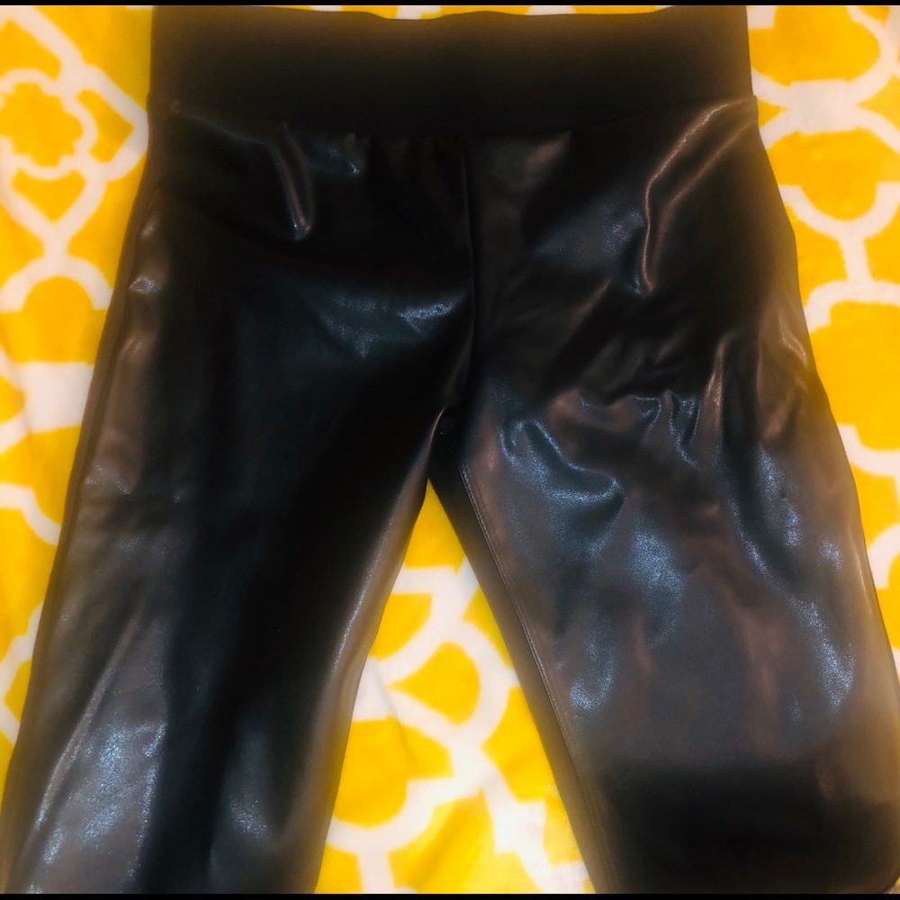 Black leggings with faux leather front side